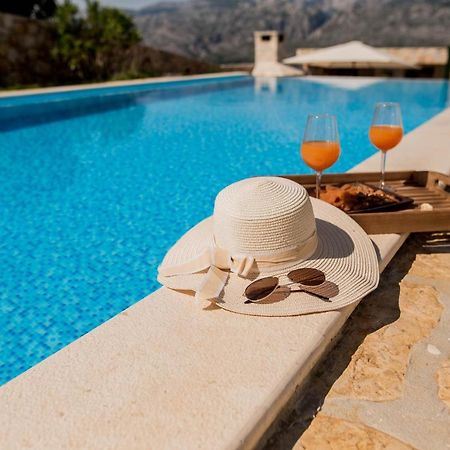 La Familia, Zadar, Vinjerac Villa Kültér fotó